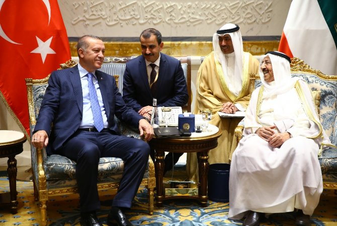 Cumhurbaşkanı Erdoğan Kuveyt Emiri İle Görüştü