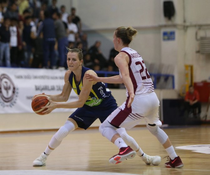 F.bahçe’yi Deviren Yakın Doğu Üniversitesi Şampiyonluğa Göz Kırptı