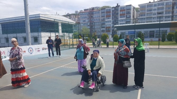Hayrat’ta Köy Köy, Ev Ev Dolaşıldı, Engelliler Tespit Edildi, Sporla Buluşturuldu