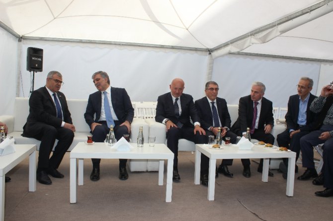 Veysi Kaynak’tan Abdullah Gül’e Taziye Ziyareti