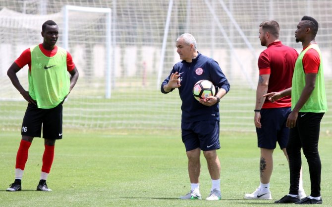 Antalyaspor’da Fenerbahçe Mesaisi Sürüyor