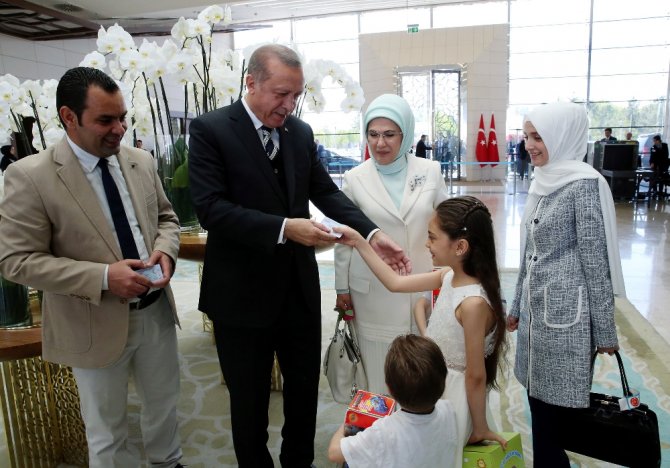 Suriyeli Bana, Kimliğini Cumhurbaşkanı Erdoğan’dan Aldı