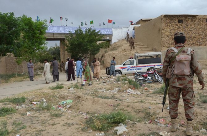 Pakistan’da Bombalı Saldırı: 25 Ölü