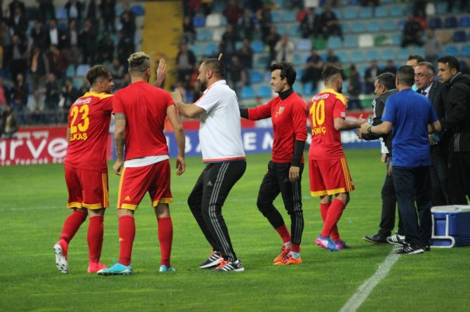 Kayserispor Nefes Aldı