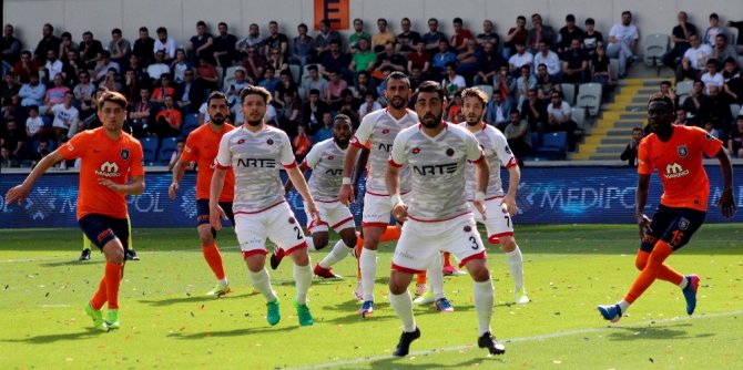 Başakşehir Zirveye Oturdu!