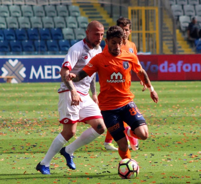 Başakşehir Zirveye Oturdu!