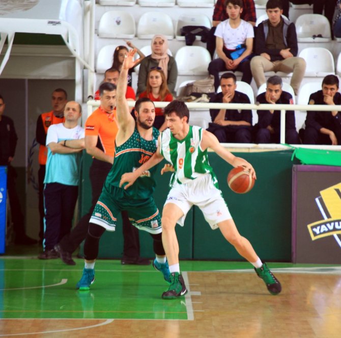 Banvit Deplasmanda Kazandı