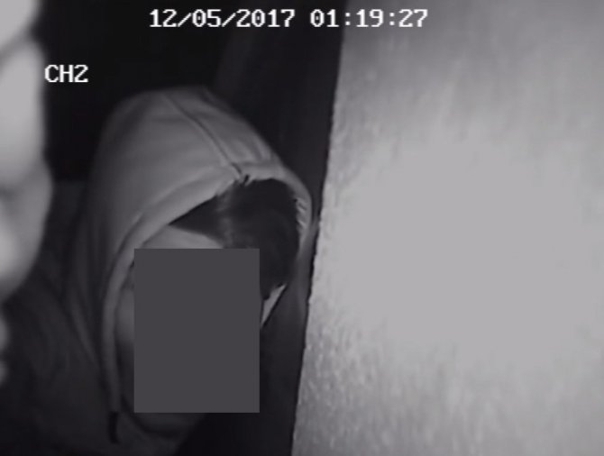 Acemi Hırsız Kameradan Kaçarken Kameraya Yakalandı