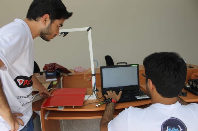 Üniversite Öğrencileri Mülteciler İçin Sistem Geliştirdi