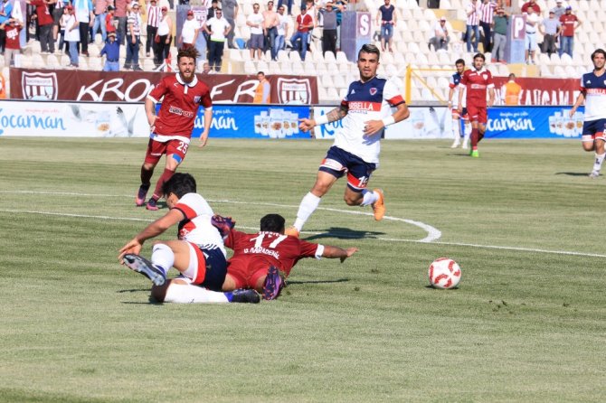 Bandırmaspor Altın Değerinde 3 Puanı Kaptı