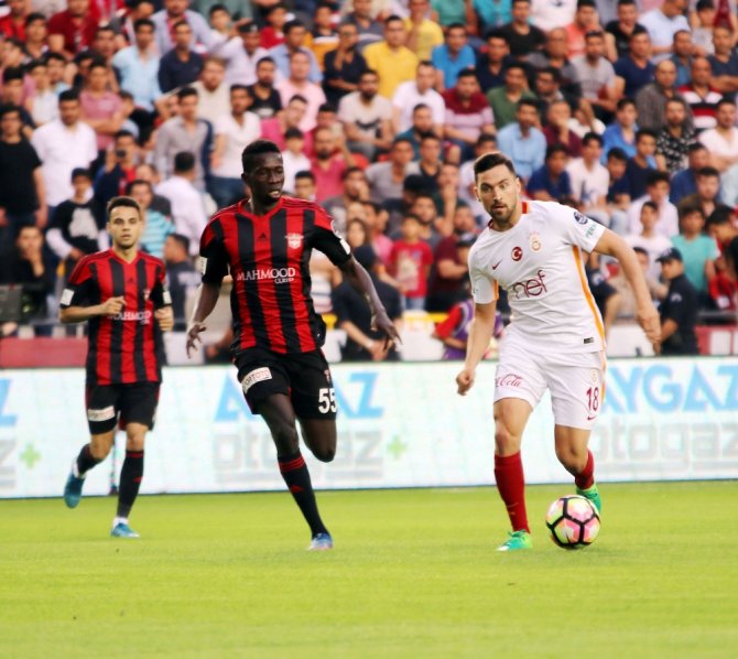 İlk Yarıda Tek Gol
