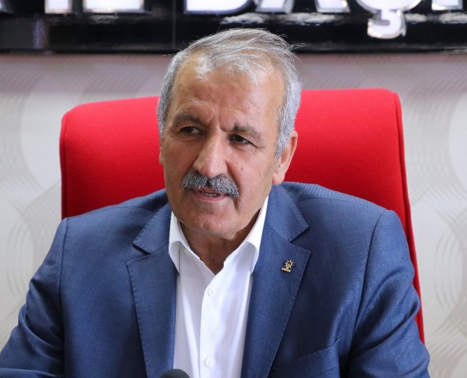 “Ak Parti’nin İçine Nifak Sokmak İçin…”