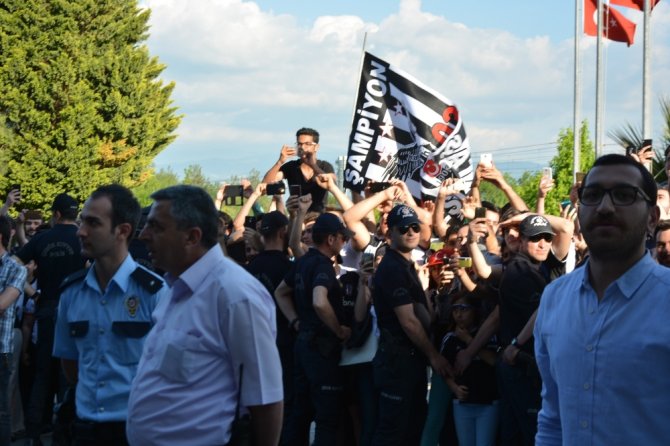 Beşiktaş Kafilesi Stadyuma Geldi