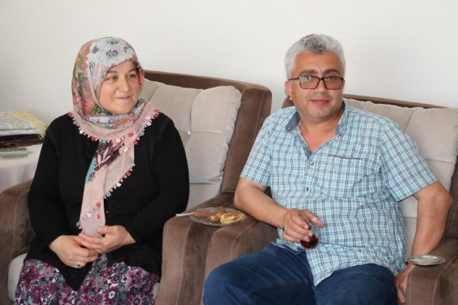 Şehit Annesi Oğlunun Mezarının Taşınmasını İstiyor