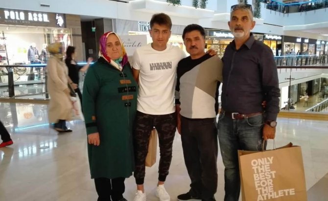 Cengiz Ünder’n Tuttuğu Takımı Açıkladı