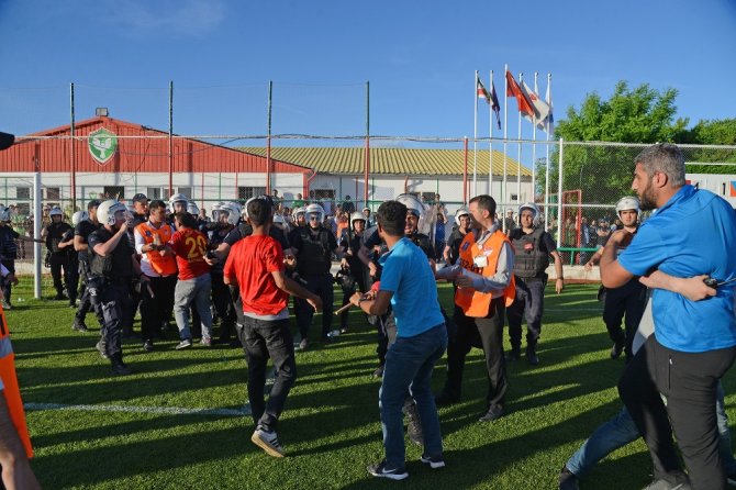 Amed Sportif Faaliyetler - B.b. Erzurum Maçında Olaylar Çıktı