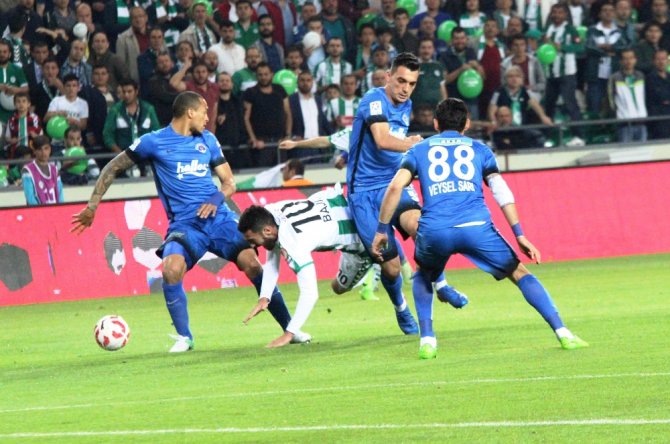 İlk Yarıda Tek Gol Var