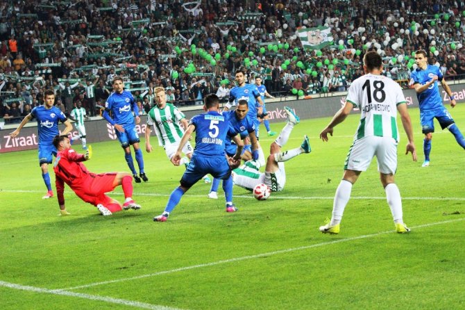 İlk Yarıda Tek Gol Var