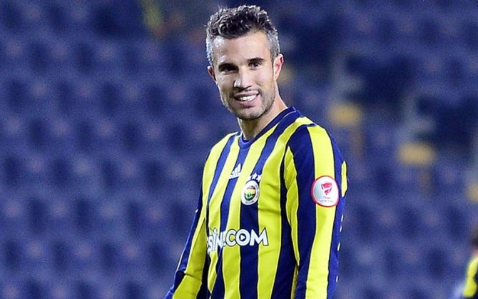 Dick Advocaat’tan Van Persie Kararı