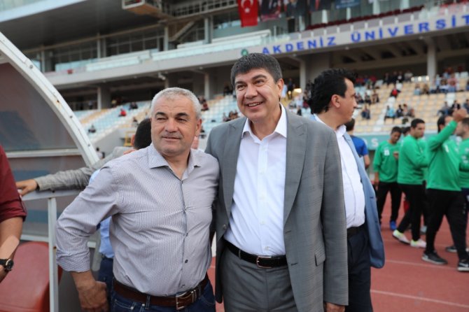 Eto’o Gönülleri Ay-yıldız İle Fethetti