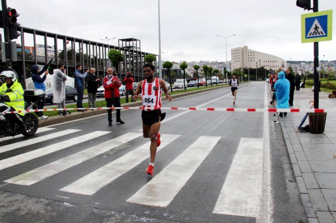 19 Mayıs Yarı Maratonu Yapıldı