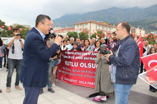 Chp’lilerin Yürüyüşünde Güzergah Krizi