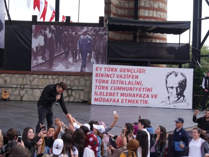 Emre Aydın, Büyükçekmece’de Sahne Aldı