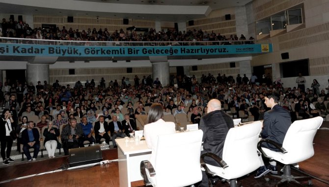 ‘Payitaht Abdülhamid’ Oyuncuları Konyalılarla Buluştu