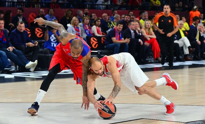 Olympiakos Finale Yükseldi