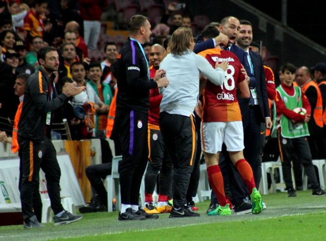 Aslan Üçüncülük Aşkına