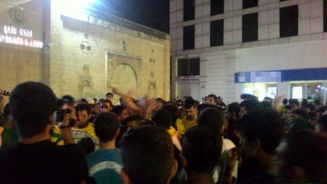 Taraftarlar Passoligleri Yaktı