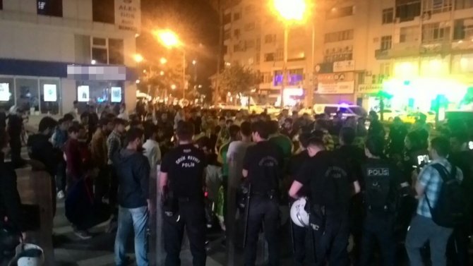 Taraftarlar Passoligleri Yaktı