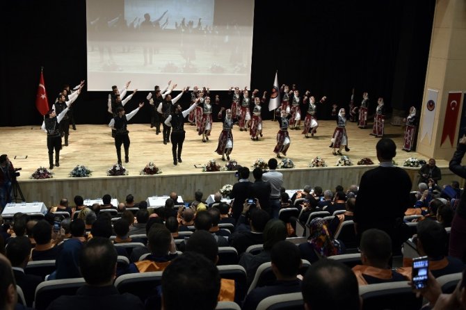 Gümüşhane Üniversitesi’nde Mezuniyet Sevinci