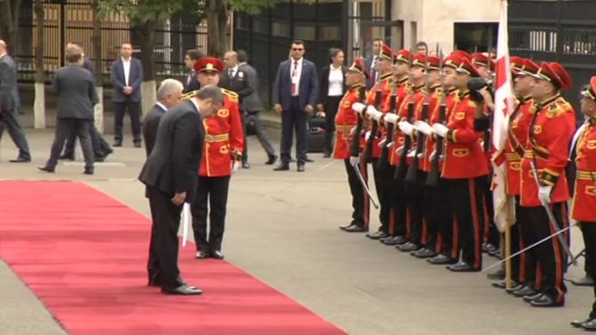 Başbakan Yıldırım Gürcistan’da Resmi Törenle Karşılandı