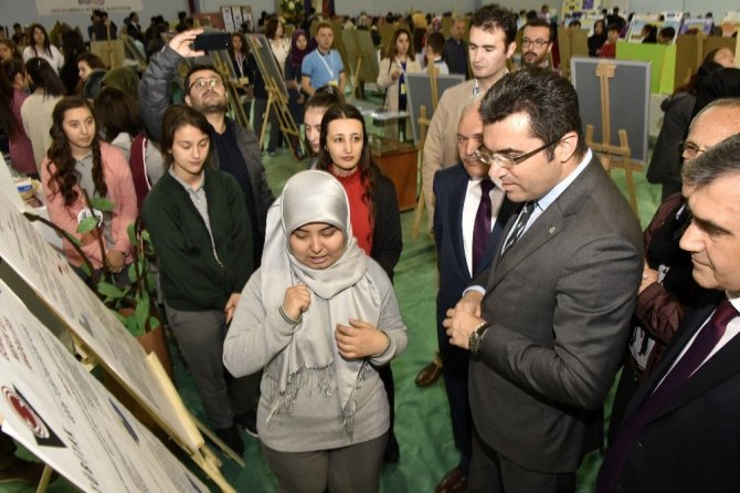 Geleceğin Bilim Adamları Spor Salonuna Sığmadı