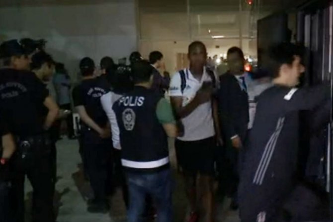 Şampiyon Beşiktaş Stattan Ayrıldı