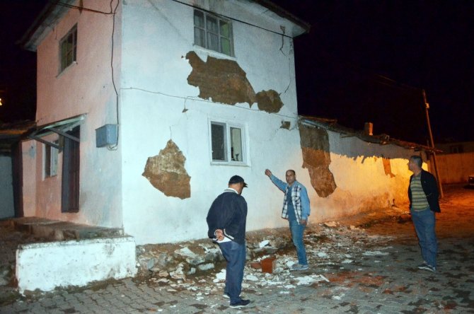 Manisa’daki Depremin Bilançosu Netleşiyor