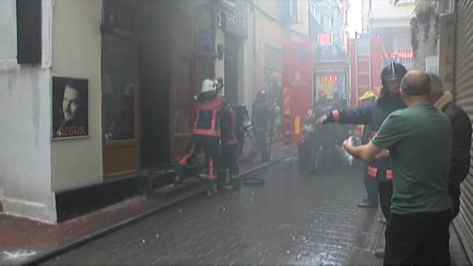 Beyoğlu’nda Türkü Evinde Yangın