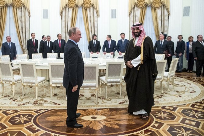 Putin Suudi Savunma Bakanını Kabul Etti