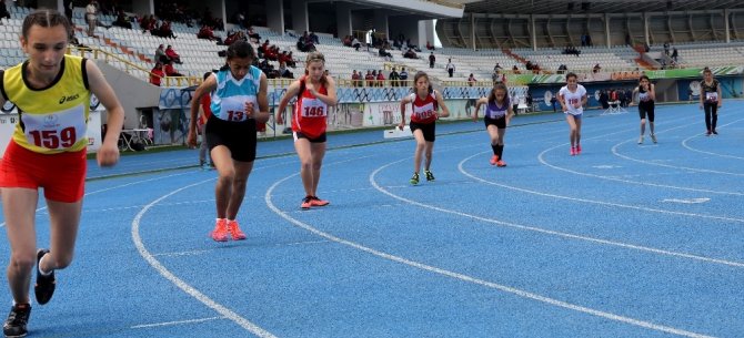 Okulsporları Yıldızlar Puanlı Atletizm Türkiye Birinciliği Trabzon’da Yapıldı