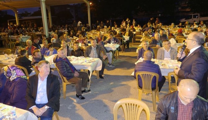 Çarşıbaşılılar’a İftarda Yavuz Grup Yolu Müjdesi