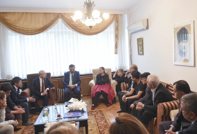 Kılıçdaroğlu’ndan Şehit Generalin Ailesine Taziye Ziyareti
