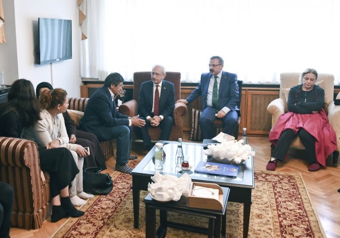 Kılıçdaroğlu’ndan Şehit Generalin Ailesine Taziye Ziyareti