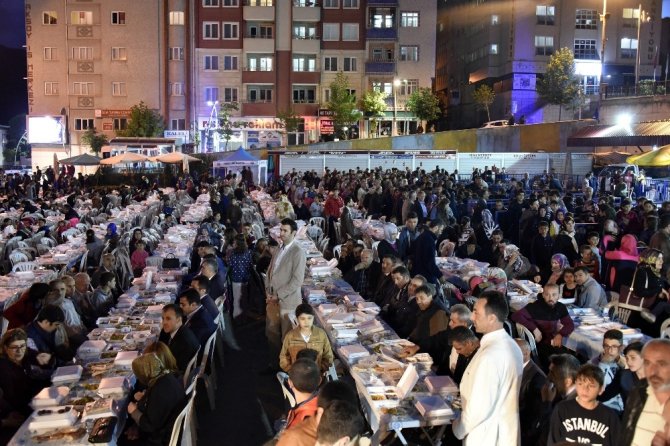 Gümüşhane Belediyesi 754 Çocuğu Sevindirdi