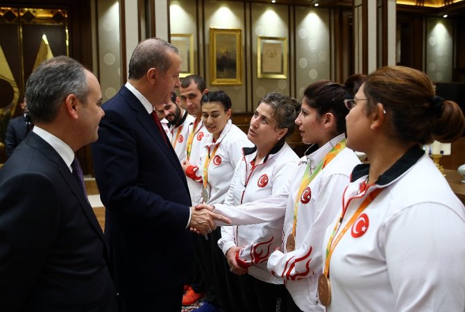 Hayatındaki Engelleri Judo İle Kaldırdı