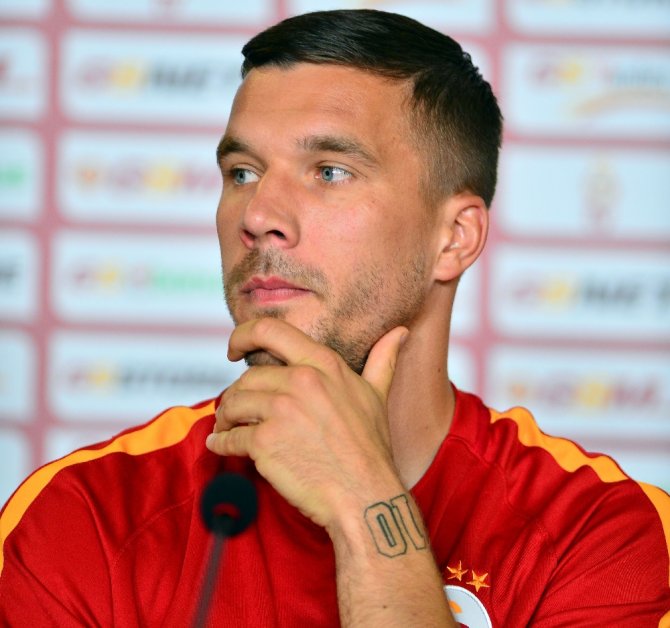 Podolski: Kalbim Hep Galatasaray’da Kalacak
