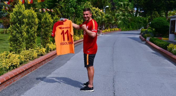 Podolski: Kalbim Hep Galatasaray’da Kalacak