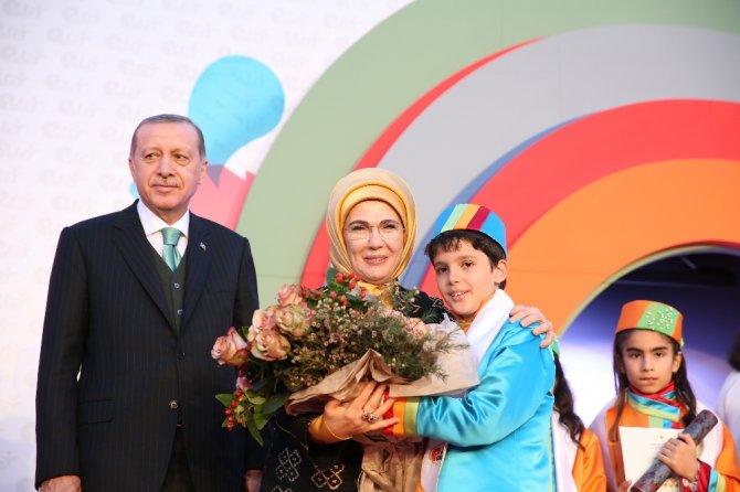 Cumhurbaşkanı Erdoğan Torununun Mezuniyet Heyecanını Paylaştı