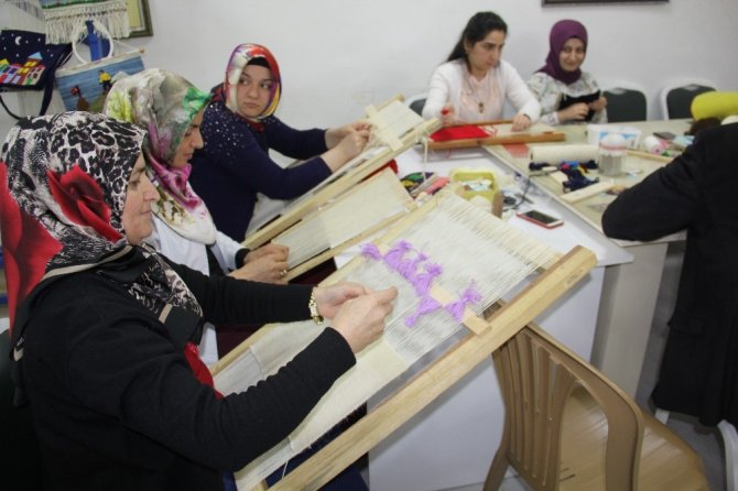 Onlar İçin Aile Bütçesine Katkı Sağlamanın Engeli Yok