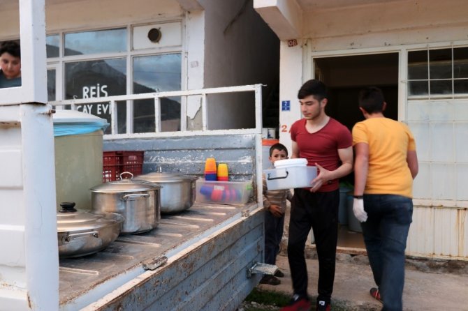 Bu Köyden İftar Saatinde Aç Geçme Şansınız Yok